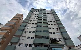Apartamento Confortável com ar condicionado e wi-fi na Aviação Praia Grande